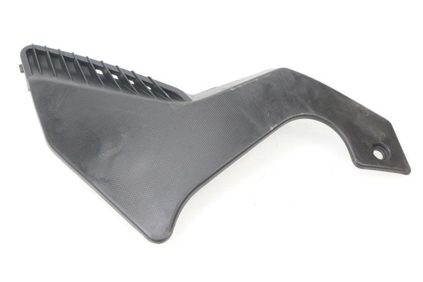 photo de CACHE CHASSIS LATERAL GAUCHE HONDA VFR F 1200 (2010 - 2015)