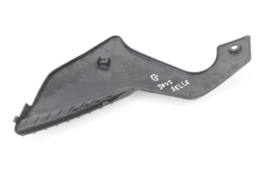 photo de CACHE CHASSIS LATERAL GAUCHE HONDA VFR F 1200 (2010 - 2015)