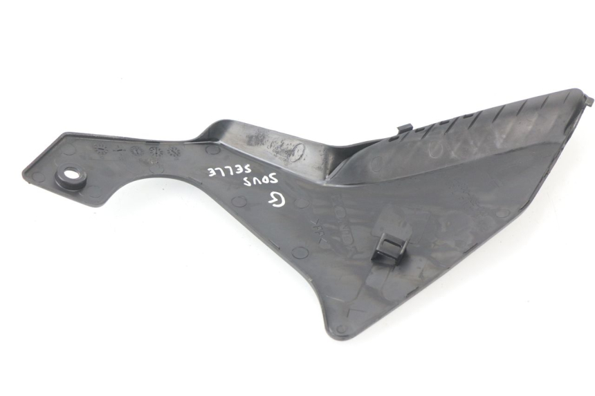 photo de CACHE CHASSIS LATERAL GAUCHE HONDA VFR F 1200 (2010 - 2015)