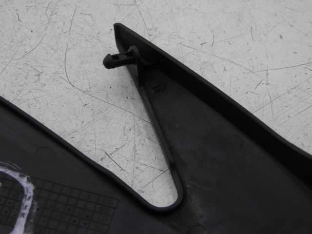 photo de CACHE CHASSIS LATERAL GAUCHE KAWASAKI ER-6 ER6 N 650 (2005 - 2009) - Détail de la pièce