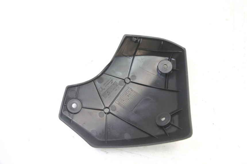 photo de CACHE CHASSIS LATERAL GAUCHE PEUGEOT KISBEE 4T 50 (2018 - 2022)