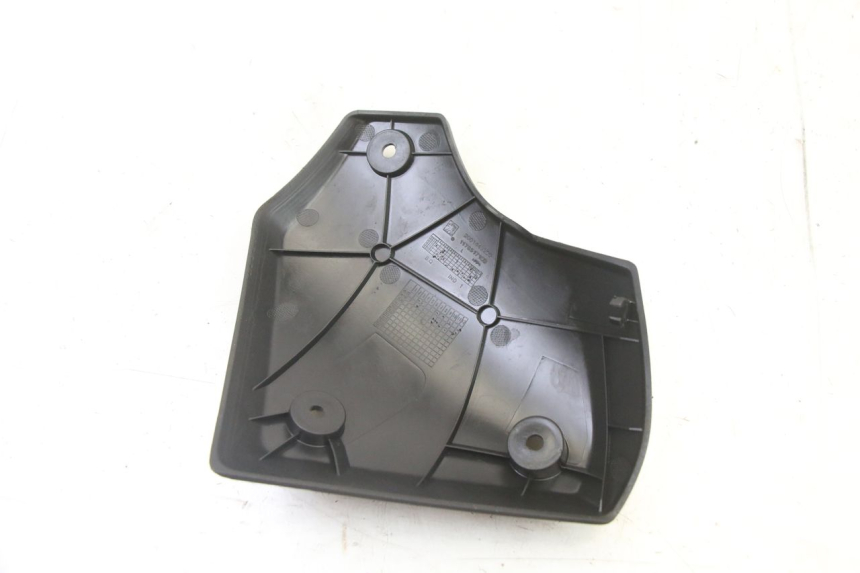 photo de CACHE CHASSIS LATERAL GAUCHE PEUGEOT KISBEE 4T 50 (2018 - 2022)
