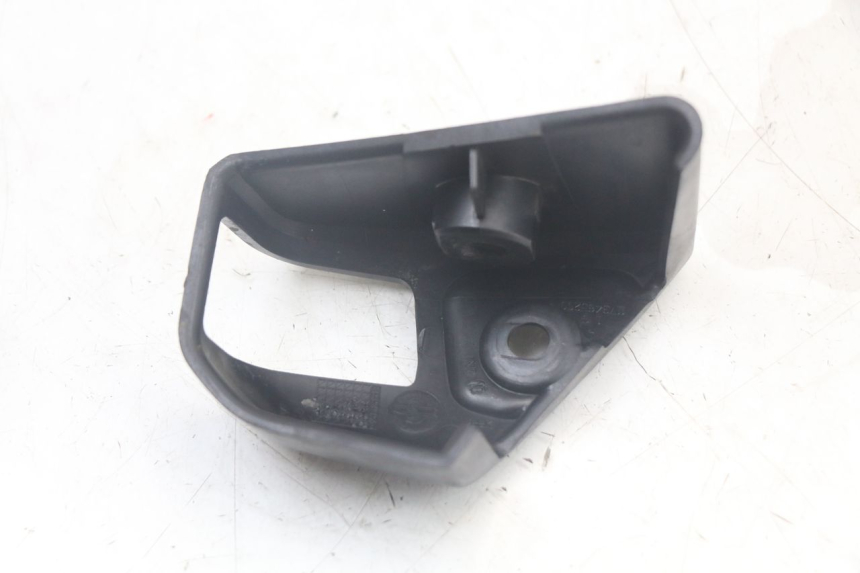 photo de CACHE CHASSIS LATERAL GAUCHE PEUGEOT SPEEDFIGHT 100 (1997 - 2007)