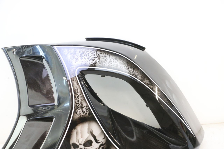 photo de CACHE CHASSIS LATERAL GAUCHE CAN-AM SPYDER RS 1000 (2008 - 2012) - Points de fixation
