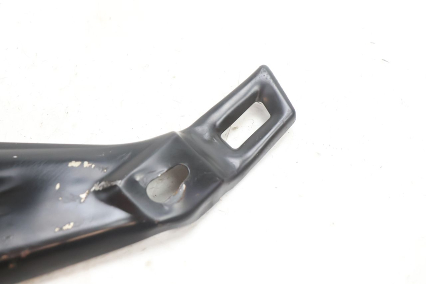 photo de CACHE CHASSIS LATERAL GAUCHE YAMASAKI STREET 50 (2013 - 2018) - Zoom état d’usage