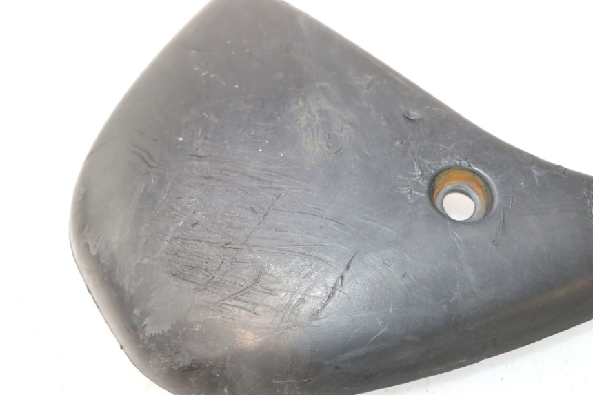 photo de CACHE CHASSIS LATERAL GAUCHE PEUGEOT TREKKER 50 (1995 - 2004) - Zoom état d’usage