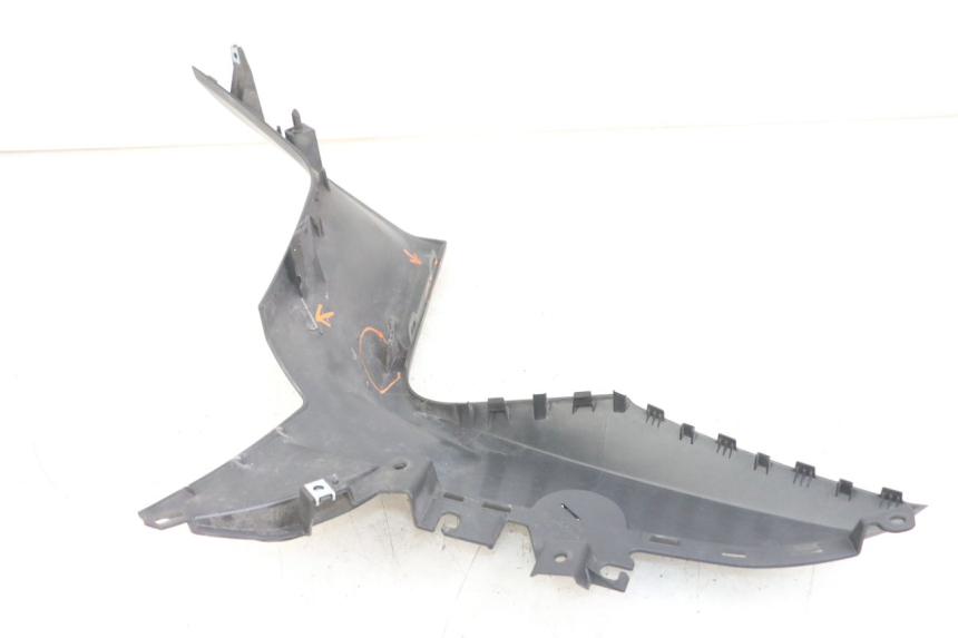 photo de CACHE CHASSIS LATERAL GAUCHE YAMAHA XMAX X-MAX ABS 125 (2017 - 2020)