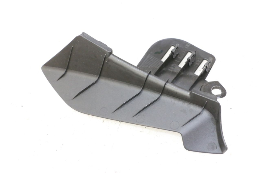 photo de CACHE CHASSIS LATERAL GAUCHE YAMAHA XMAX X-MAX 125 (2021 - 2025)