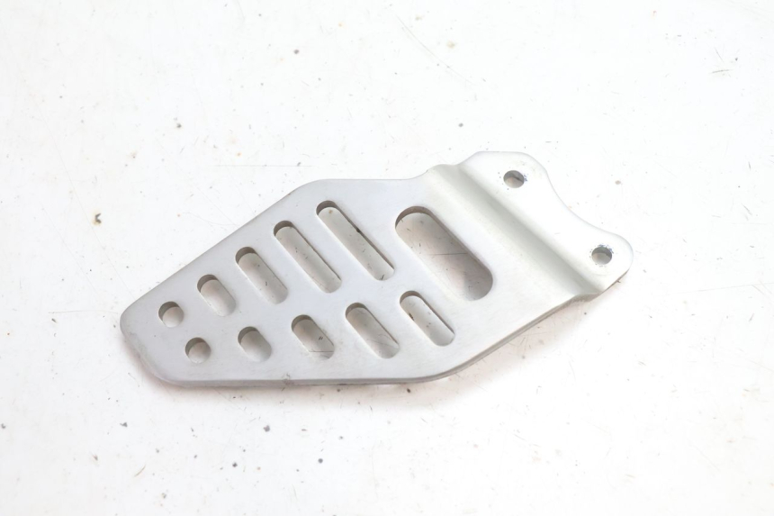 photo de CACHE CHASSIS LATERAL GAUCHE YAMAHA YZF R6 600 (2008 - 2009) - Détail de la pièce