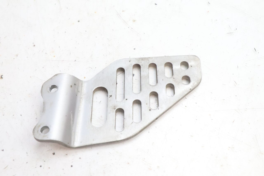 photo de CACHE CHASSIS LATERAL GAUCHE YAMAHA YZF R6 600 (2008 - 2009) - Autre angle de vue