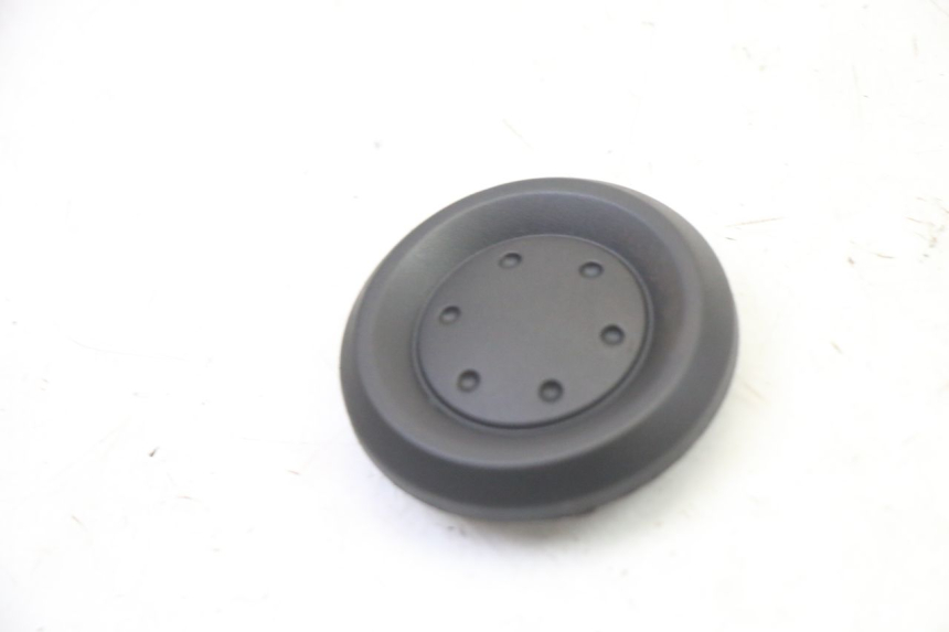 photo de CACHE CHASSIS LATERAL SUZUKI GSR 750 (2011 - 2017)