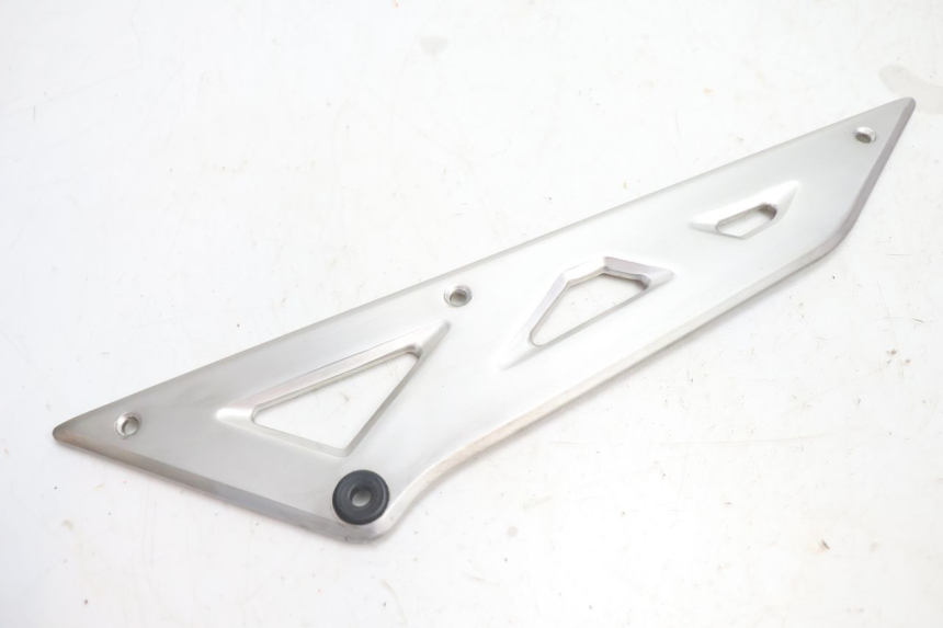photo de CACHE CHASSIS LATERAL SUZUKI GSX F GSXF 750 (1988 - 1998) - Autre angle de vue