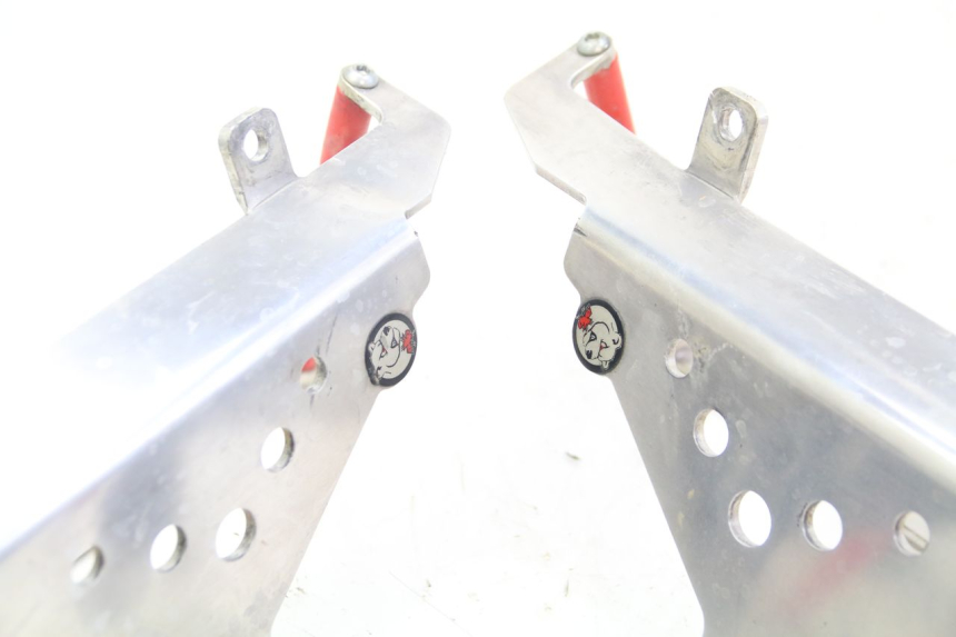 photo de CACHE CHASSIS LATERAL HONDA CRF 250 (2010 - 2013)