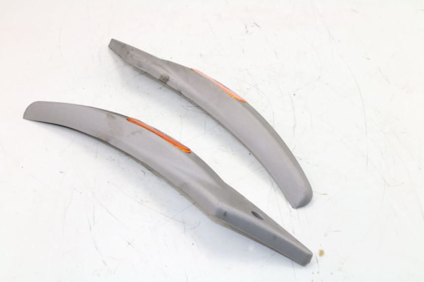 photo de CACHE CHASSIS LATERAL PIAGGIO LIBERTY 2T 50 (2009 - 2013)