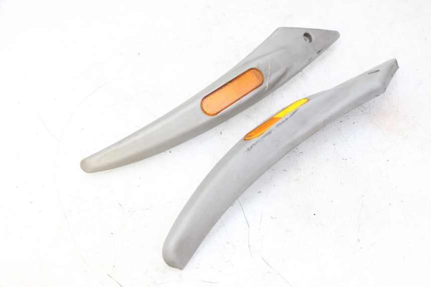 photo de CACHE CHASSIS LATERAL PIAGGIO LIBERTY 125 (1998 - 2008)