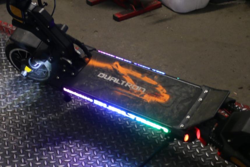 photo de CACHE CHASSIS LATERAL DUALTRON MINI SPECIAL 1