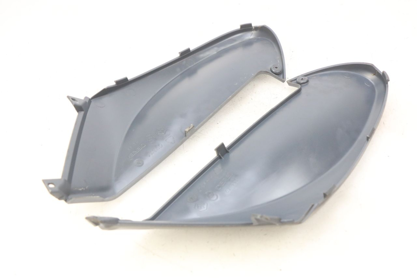 photo de CACHE CHASSIS LATERAL PIAGGIO FLY 100 (2006 - 2010)