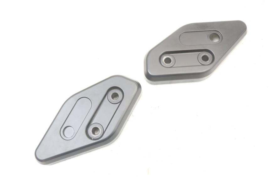 photo de CACHE CHASSIS LATERAL ROYAL ENFIELD SCRAM 411 (2022 - 2024) - Détail de la pièce