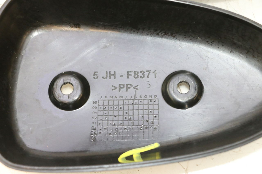 photo de CACHE CHASSIS LATERAL YAMAHA SLIDER 50 (1999 - 2004) - Gros plan technique