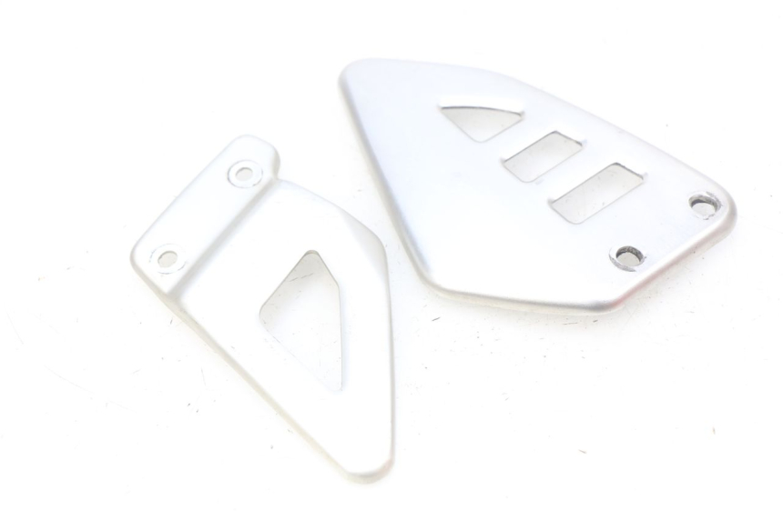 photo de CACHE CHASSIS LATERAL SUZUKI SV N 650 (1999 - 2002)
