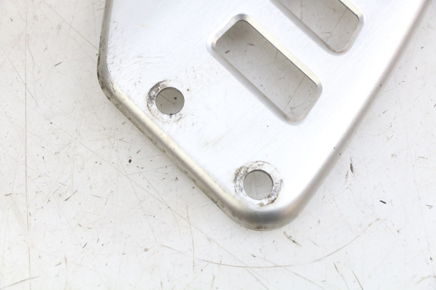 photo de CACHE CHASSIS LATERAL SUZUKI SV N 650 (1999 - 2002)