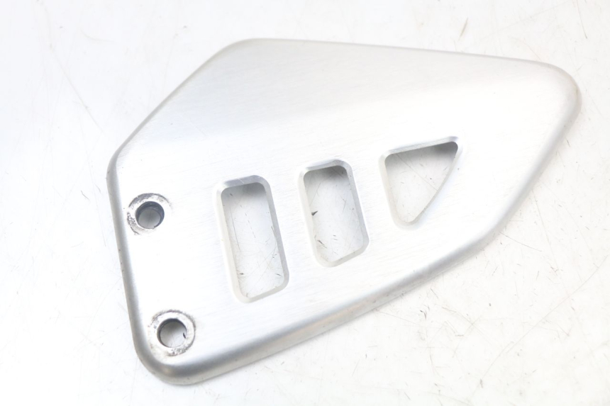 photo de CACHE CHASSIS LATERAL SUZUKI SV N 650 (1999 - 2002)
