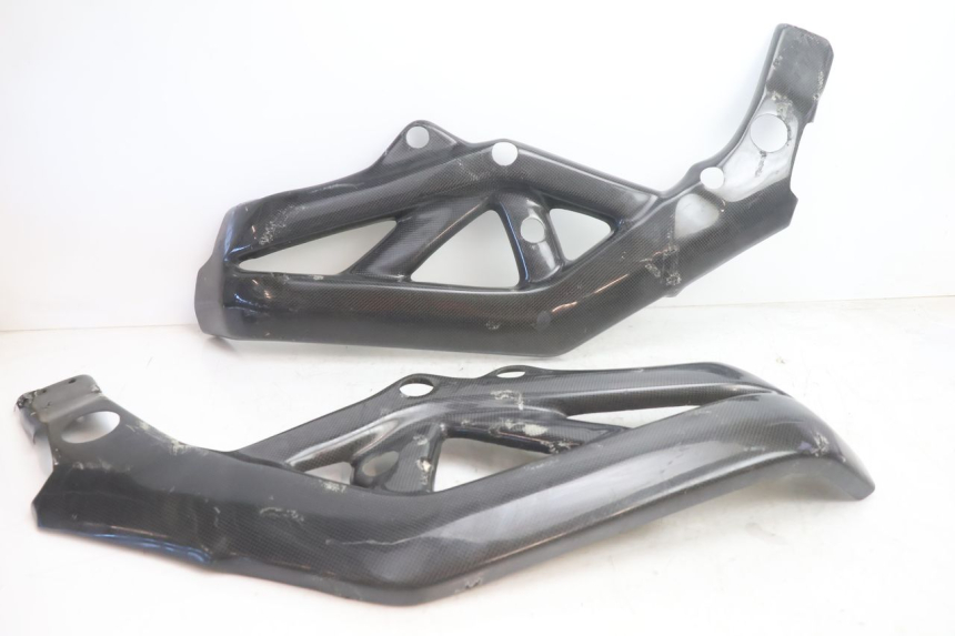 photo de CACHE CHASSIS LATERAL SUZUKI SV S 650 (2003 - 2009) - Vue principale