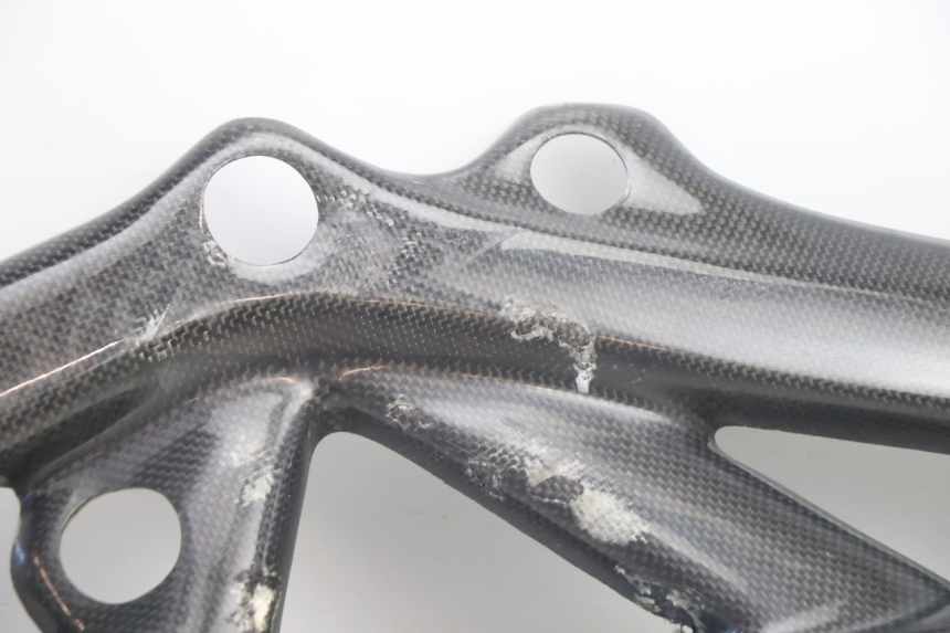 photo de CACHE CHASSIS LATERAL SUZUKI SV S 650 (2003 - 2009) - Vue rapprochée