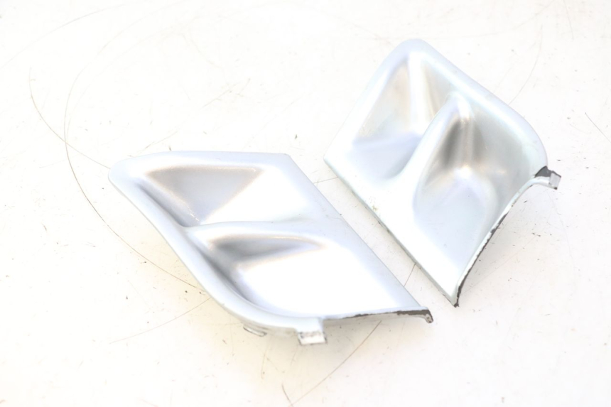 photo de CACHE CHASSIS LATERAL PIAGGIO TYPHOON 50 (1993 - 1999) - Vue principale