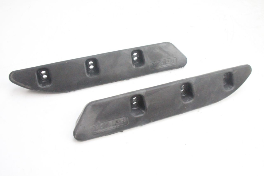 photo de CACHE CHASSIS LATERAL YAMAHA WAVE RUNNER GP R 1200 (2000 - 2003) - Vue principale
