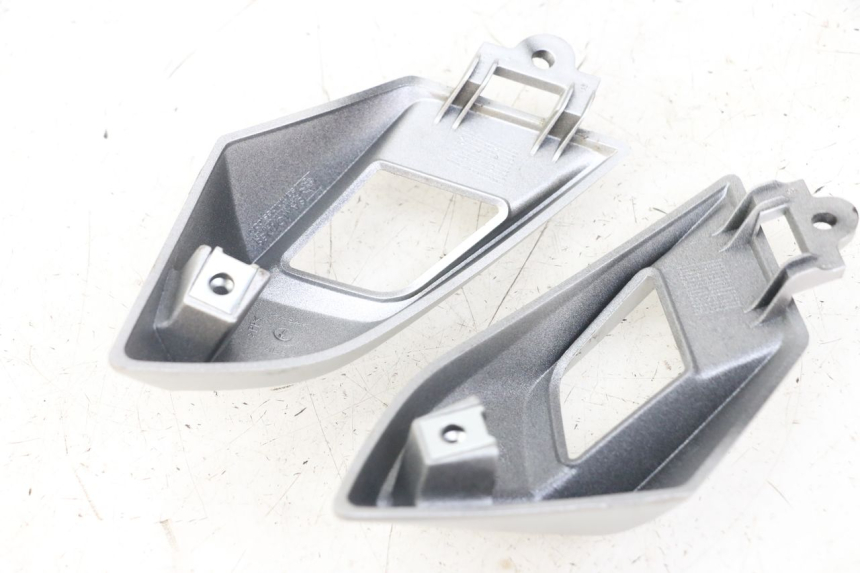 photo de CACHE CHASSIS LATERAL YAMAHA AEROX 2T 50 (2013 - 2017)