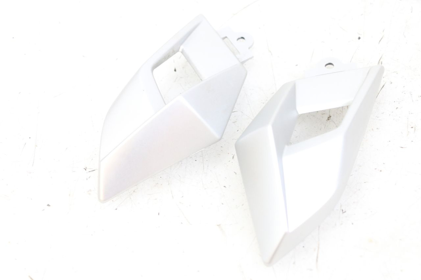 photo de CACHE CHASSIS LATERAL YAMAHA AEROX 2T 50 (2013 - 2017)