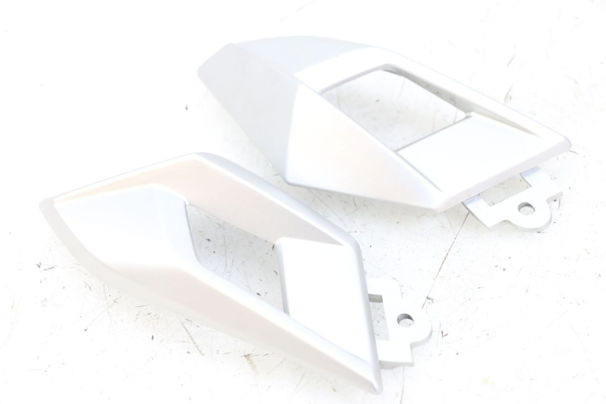 photo de CACHE CHASSIS LATERAL YAMAHA AEROX 2T 50 (2013 - 2017)