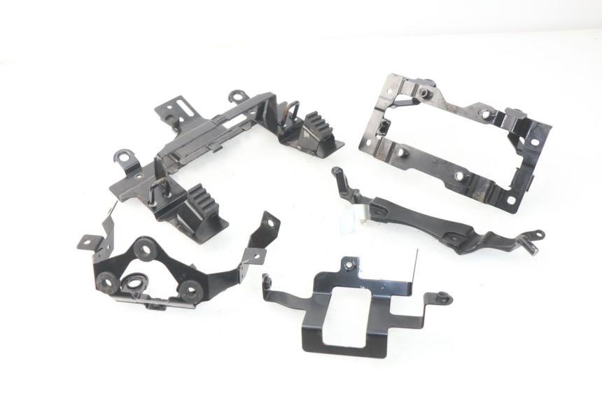 photo de CACHE CHASSIS LATERAL YAMAHA FZ8 800 (2010 - 2016)