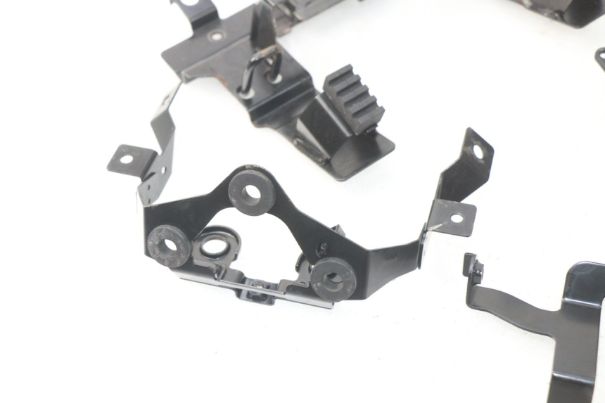 photo de CACHE CHASSIS LATERAL YAMAHA FZ8 800 (2010 - 2016)