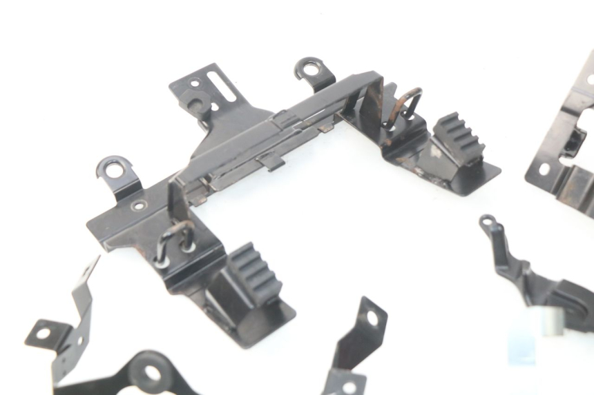 photo de CACHE CHASSIS LATERAL YAMAHA FZ8 800 (2010 - 2016)