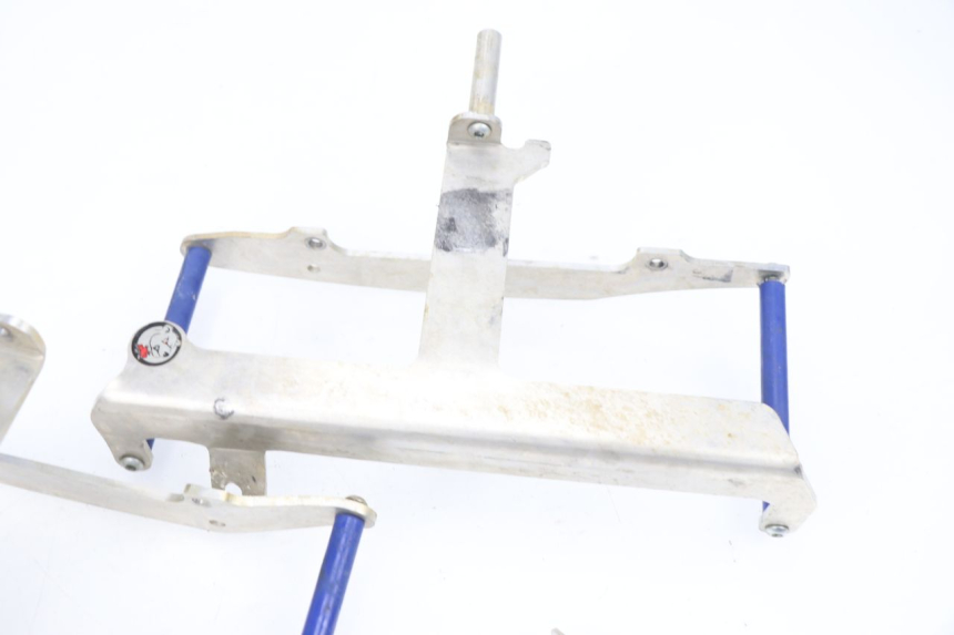 photo de CACHE CHASSIS LATERAL YAMAHA YZF YZ-F 450 (2006 - 2009)