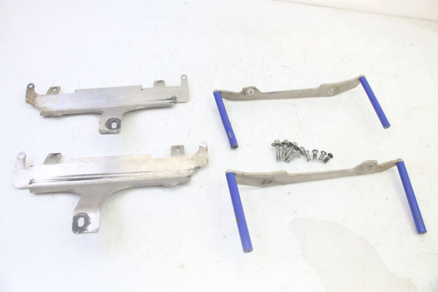 photo de CACHE CHASSIS LATERAL YAMAHA YZ-F YZF 250 (2014 - 2018)