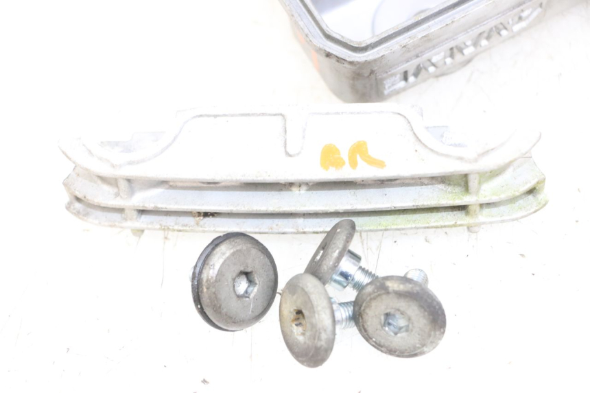 photo de Valve cover HYOSUNG GV AQUILA 125 (2000 - 2004) - Vue d’ensemble