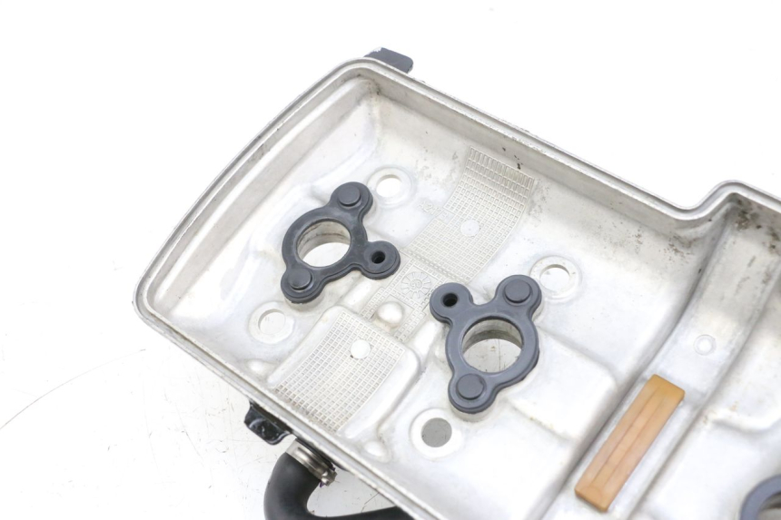 photo de CACHE CULBUTEUR MV AGUSTA BRUTALE R WALLY 910 (2008 - 2008) - Gros plan technique