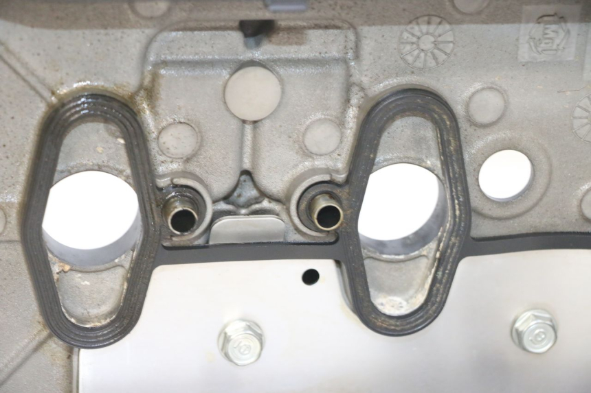 photo de CACHE CULBUTEUR HONDA CB R 1000 (2018 - 2023)