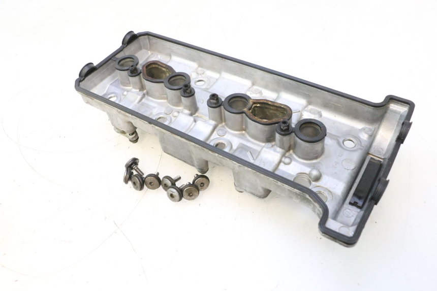 photo de CACHE CULBUTEUR YAMAHA FJR 1300 (2001 - 2005) - État de surface
