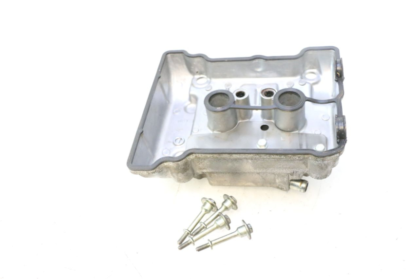 photo de CACHE CULBUTEUR HONDA FJS SILVER WING SILVERWING 400 (2005 - 2008) - Autre angle de vue