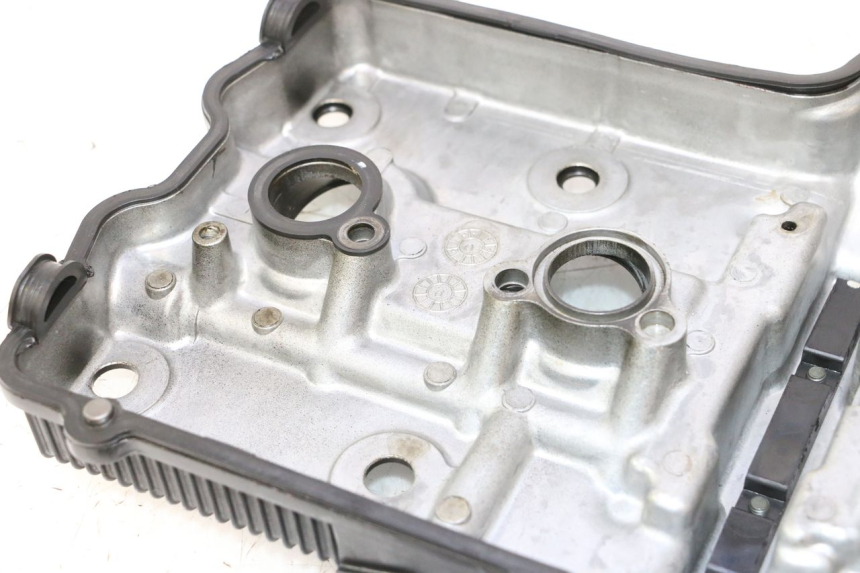 photo de CACHE CULBUTEUR SUZUKI GSF N BANDIT 1200 (2001 - 2005) - Vue d’ensemble