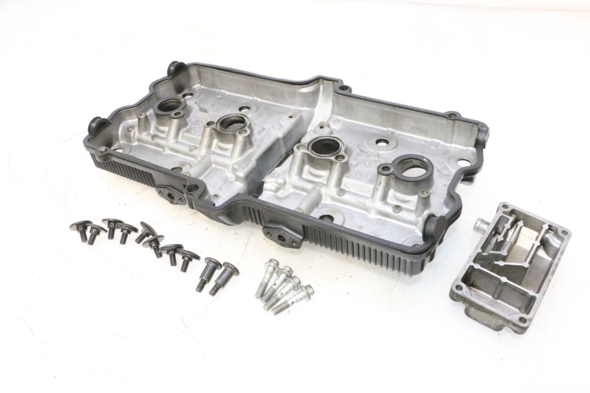 photo de CACHE CULBUTEUR SUZUKI GSF N BANDIT 1200 (2001 - 2005) - État de surface