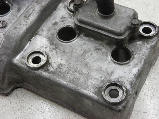 photo de CACHE CULBUTEUR KAWASAKI ZZR 600 (1995 - 2004)