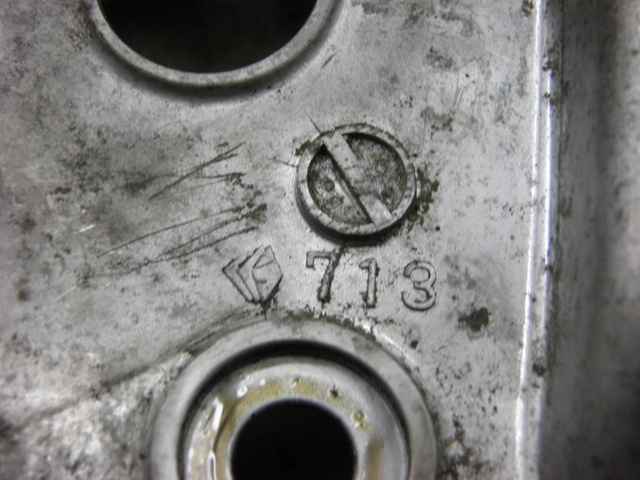 photo de CACHE CULBUTEUR KAWASAKI ZZR 600 (1995 - 2004)