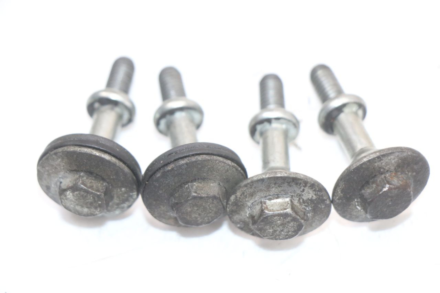 photo de CACHE CULBUTEUR PIAGGIO FLY 4T 50 (2004 - 2010)