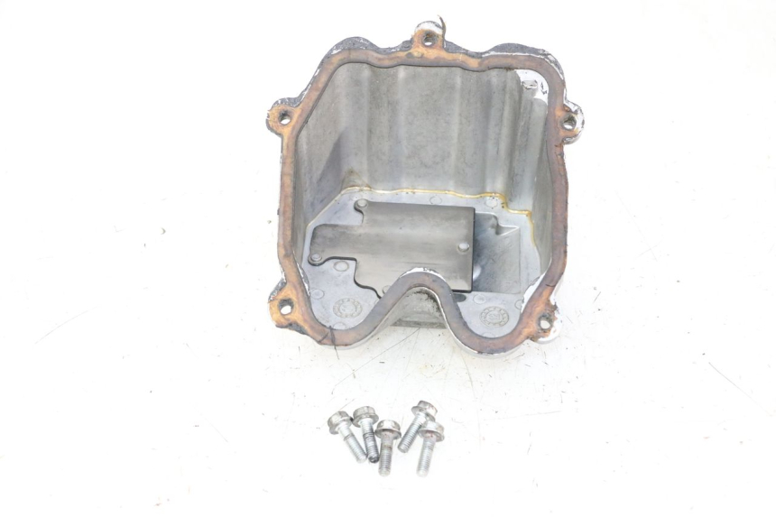 photo de CACHE CULBUTEUR PEUGEOT SATELIS 125 (2010 - 2012)