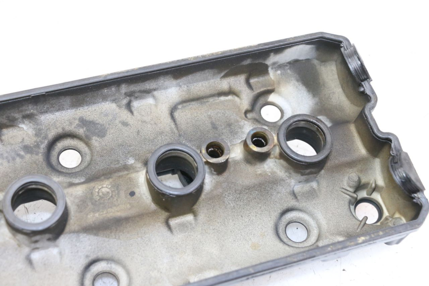 photo de CACHE CULBUTEUR SUZUKI GSR 750 (2011 - 2017)